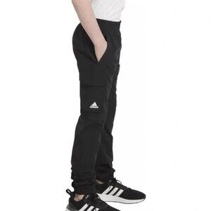 NWT adidas Elastic Waistband Escape Woven Cargo Jogger